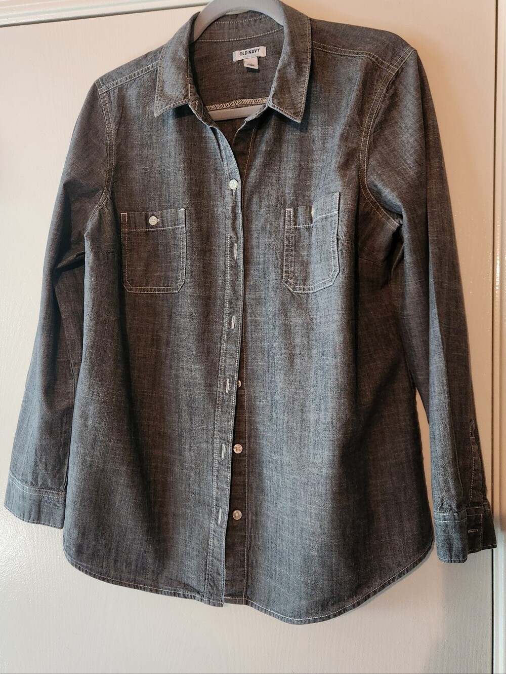 Old Navy Gray Cotton Button Down Shirt Ladies Size Large EUC $20